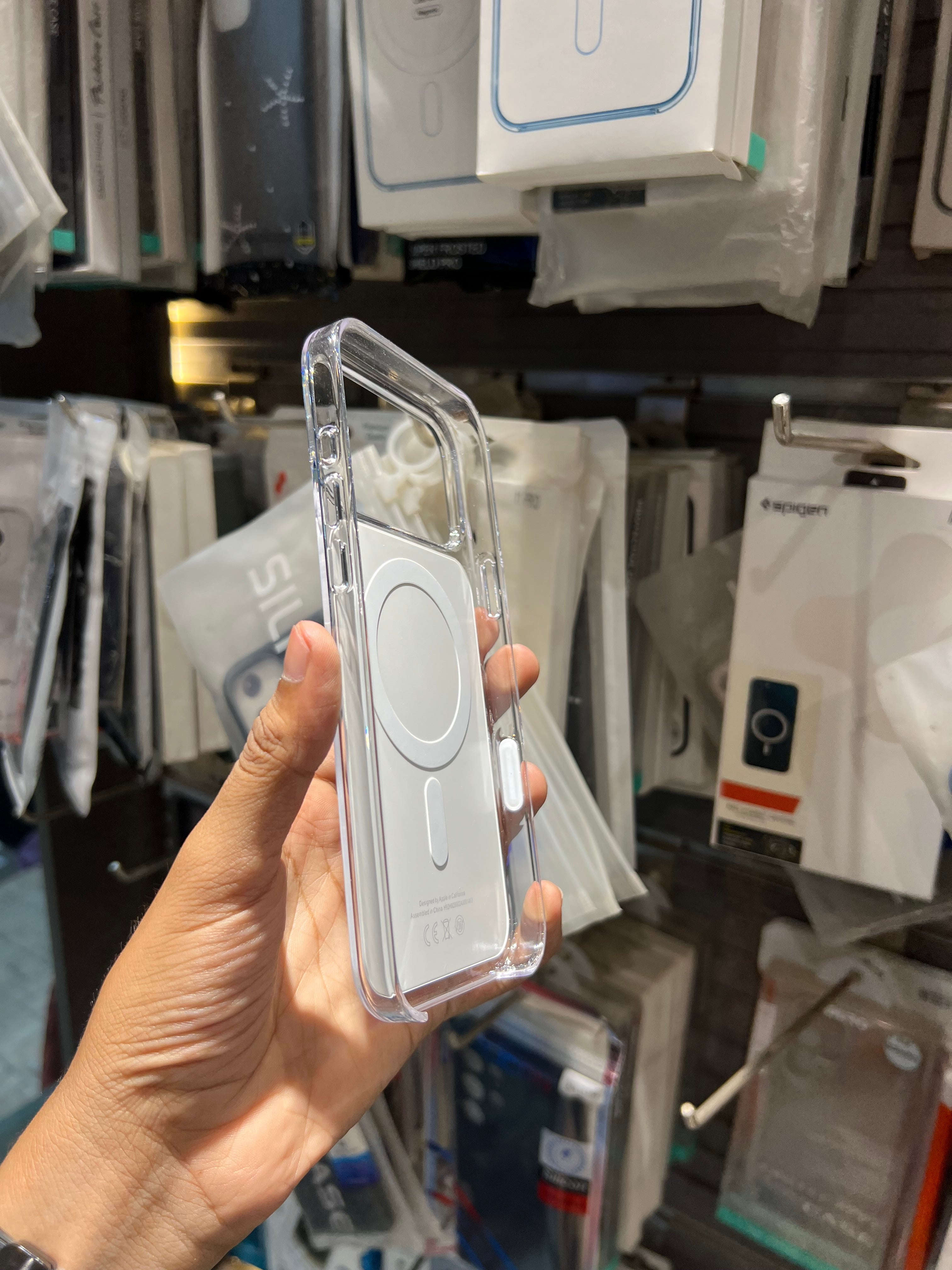 iPhone 17 Series MagSafe Case with Animation & Camera Control