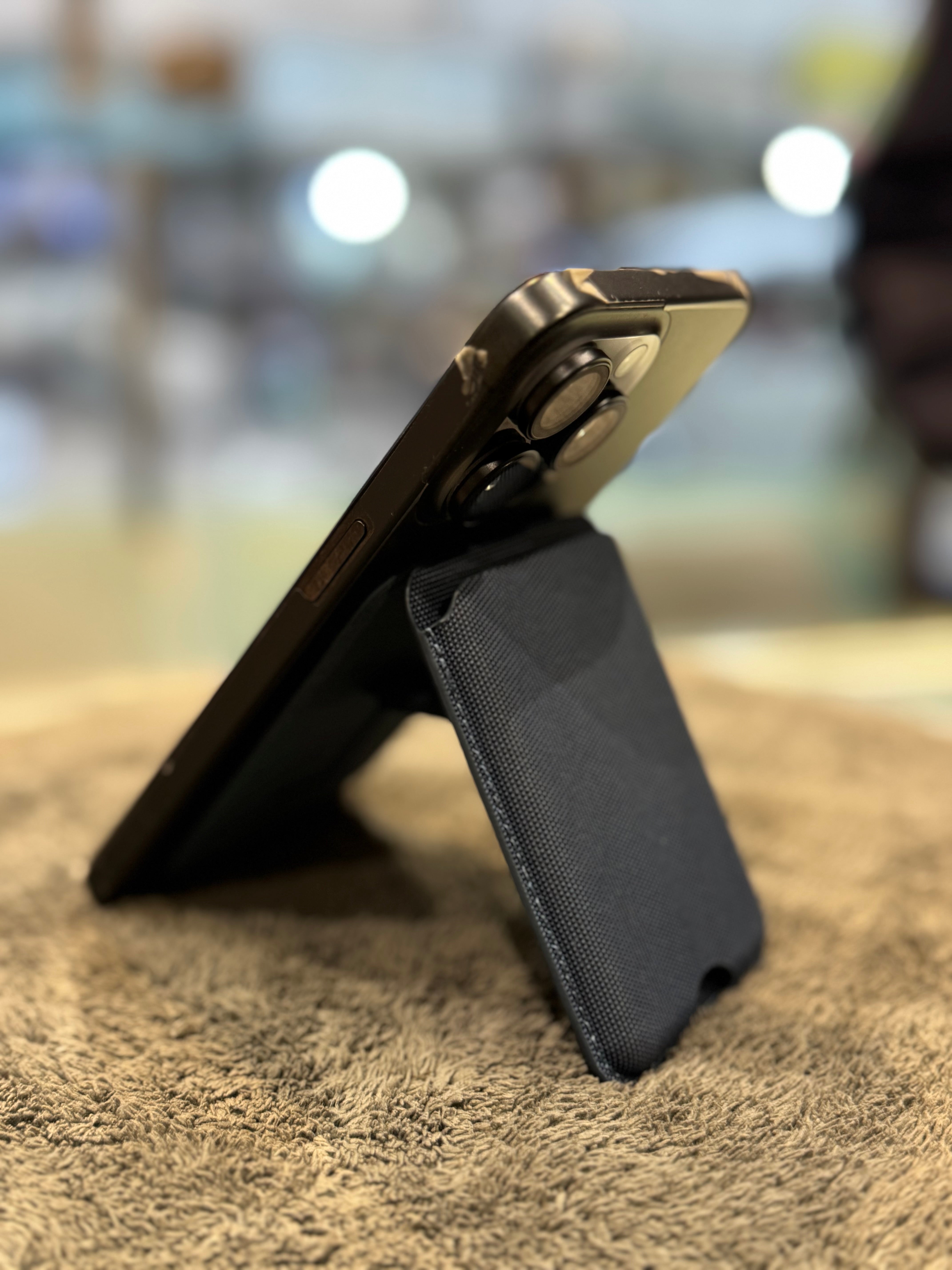 Apple Techwoven Magsafe Wallet & Phone Stand