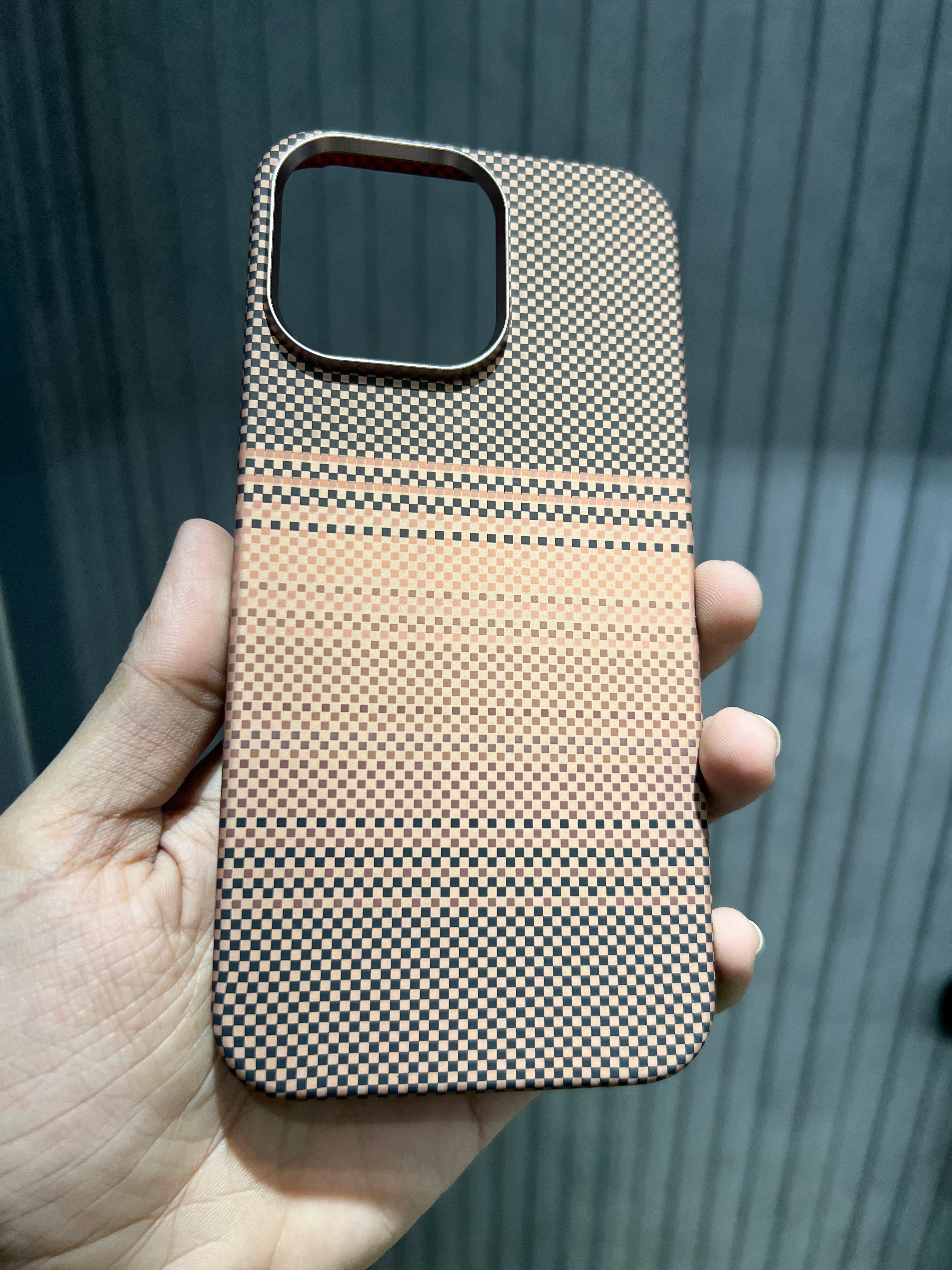 iPhone 15 Pro Pitaka - Knit Wear - Light Desert Sunset