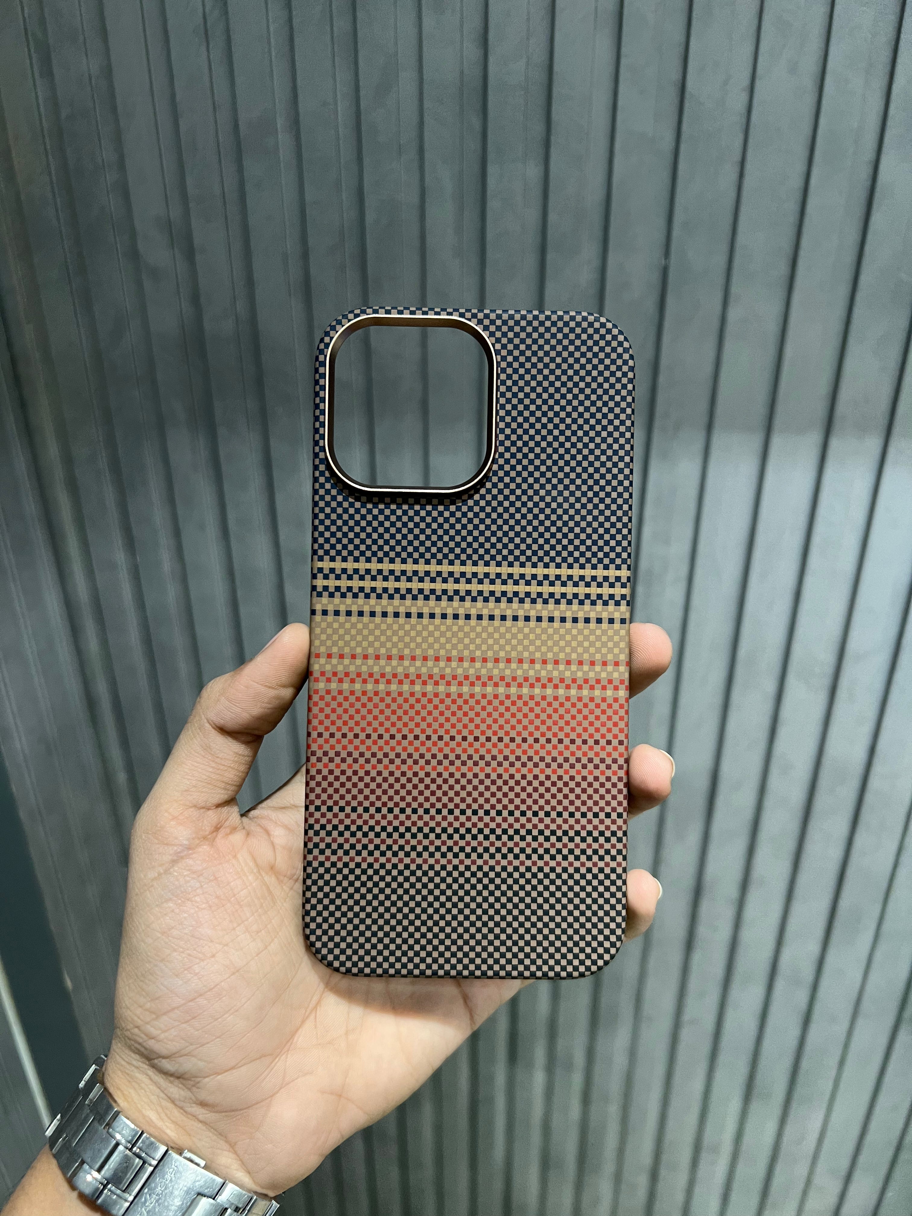 iPhone 15 Pro Pitaka - Knit Wear - Desert Sunset