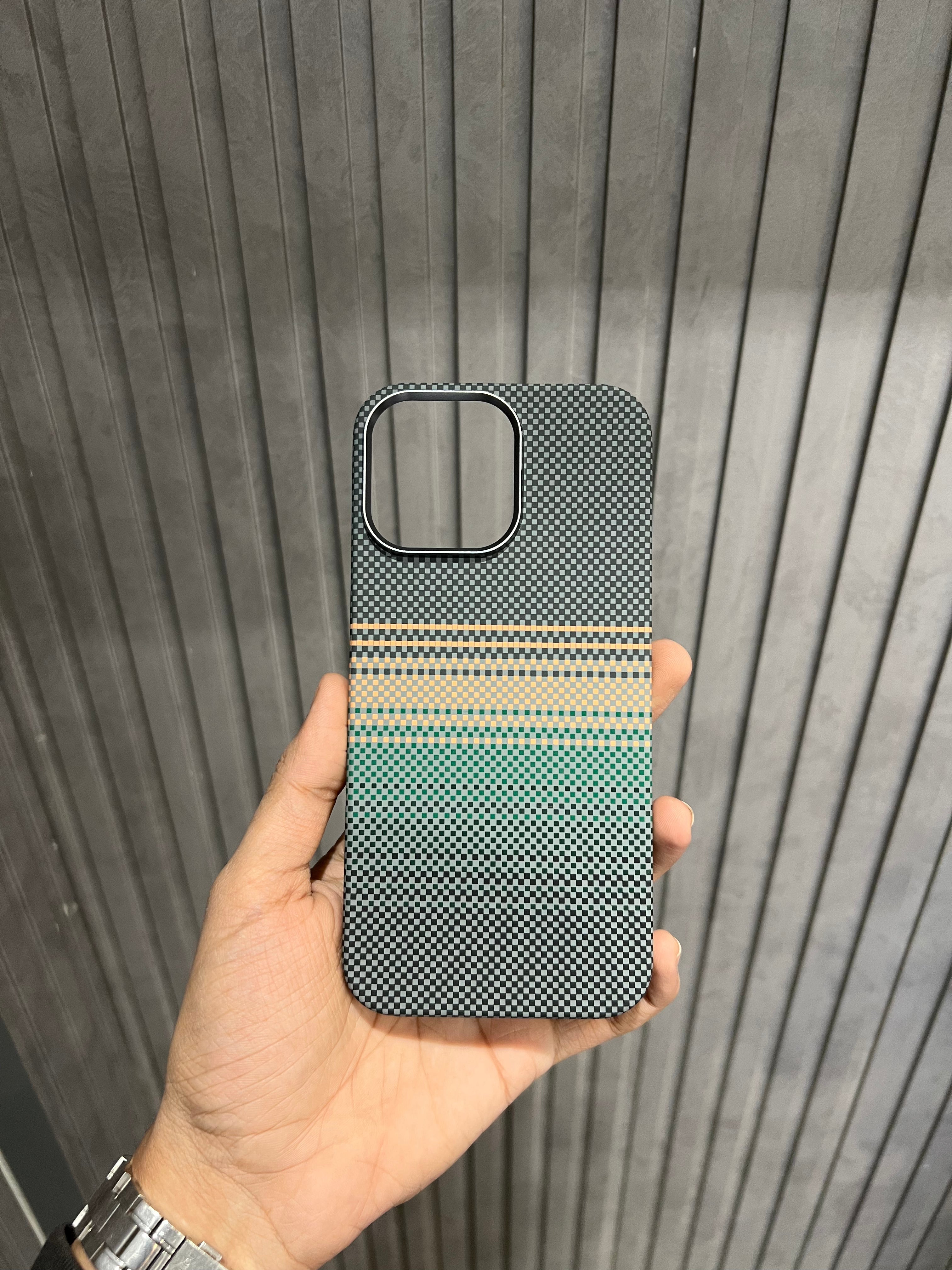 iPhone 15 Pro Pitaka - Knit Wear - Sea Green Sunset