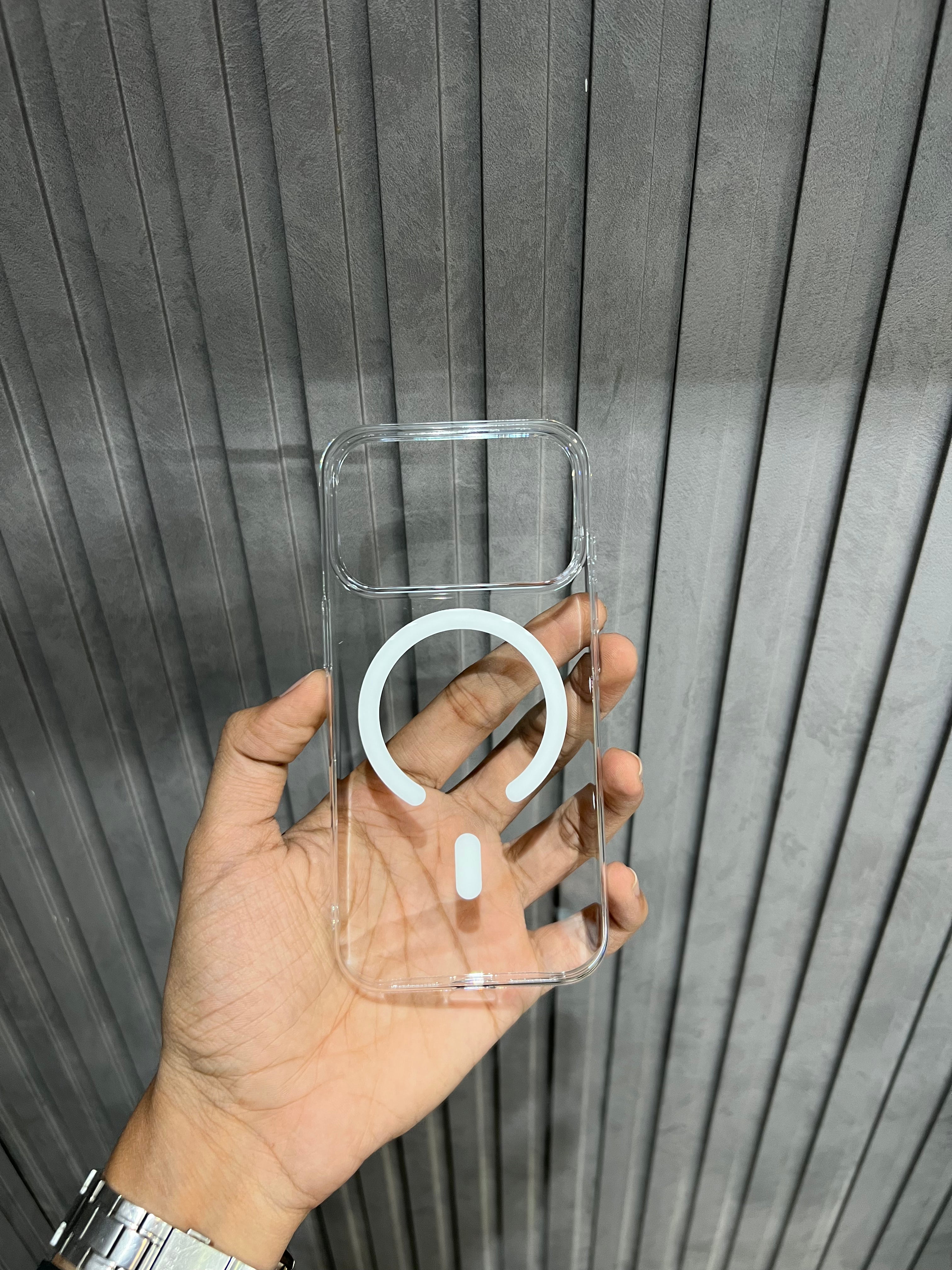 iPhone 17 Pro Max Euro Magsafe Cover