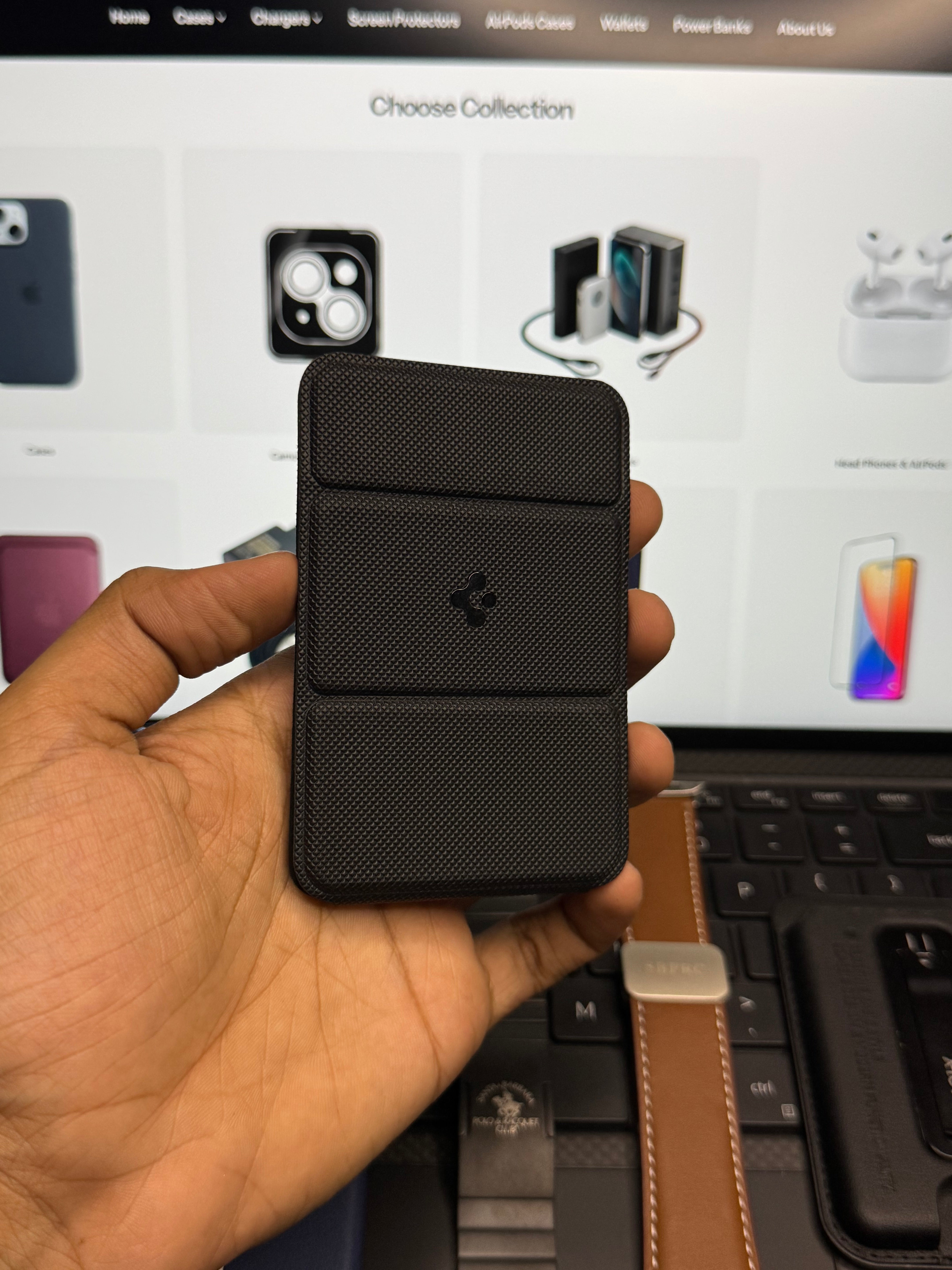 Spigen Magsafe Wallet & Phone Stand