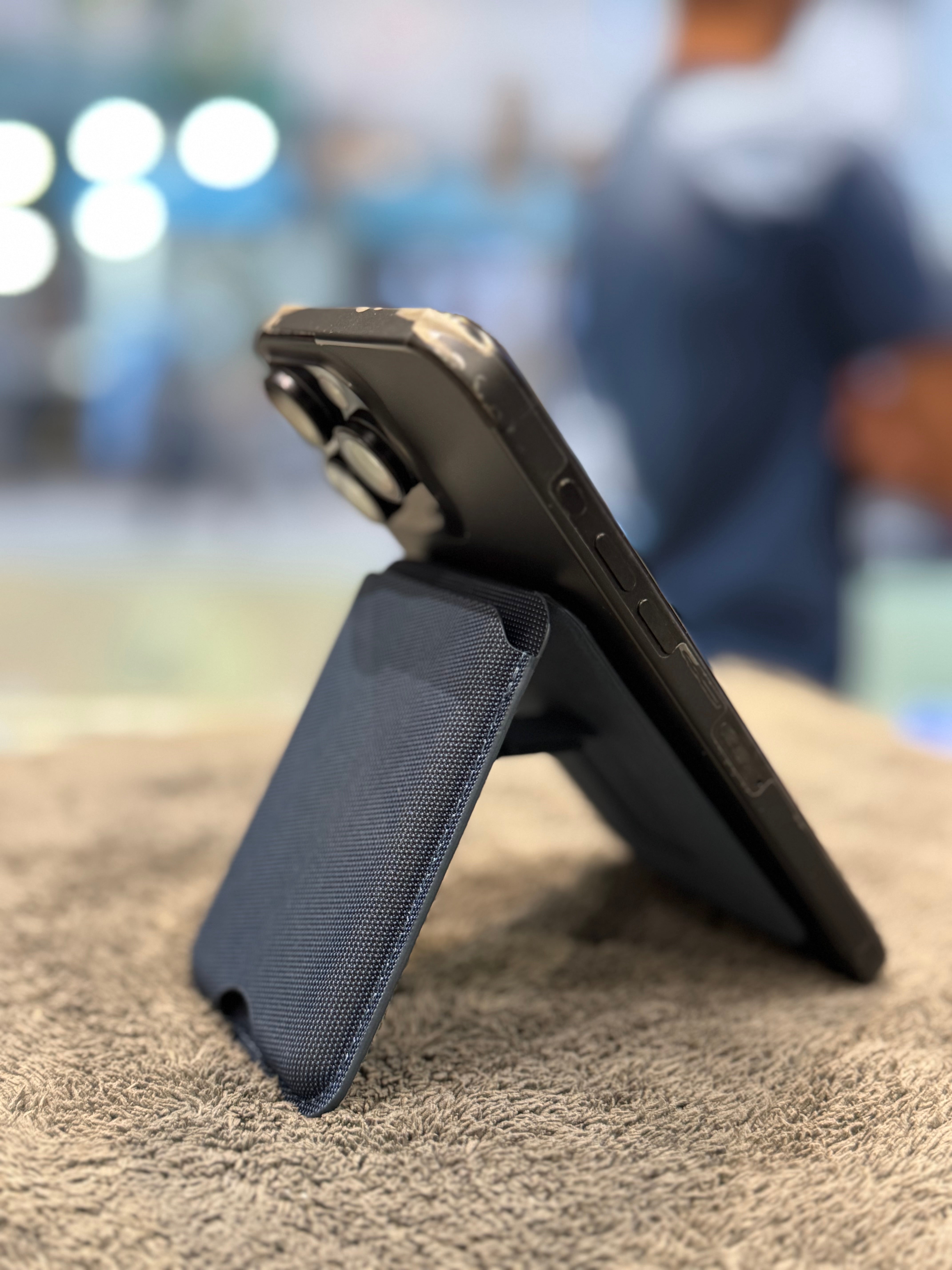 Apple Techwoven Magsafe Wallet & Phone Stand