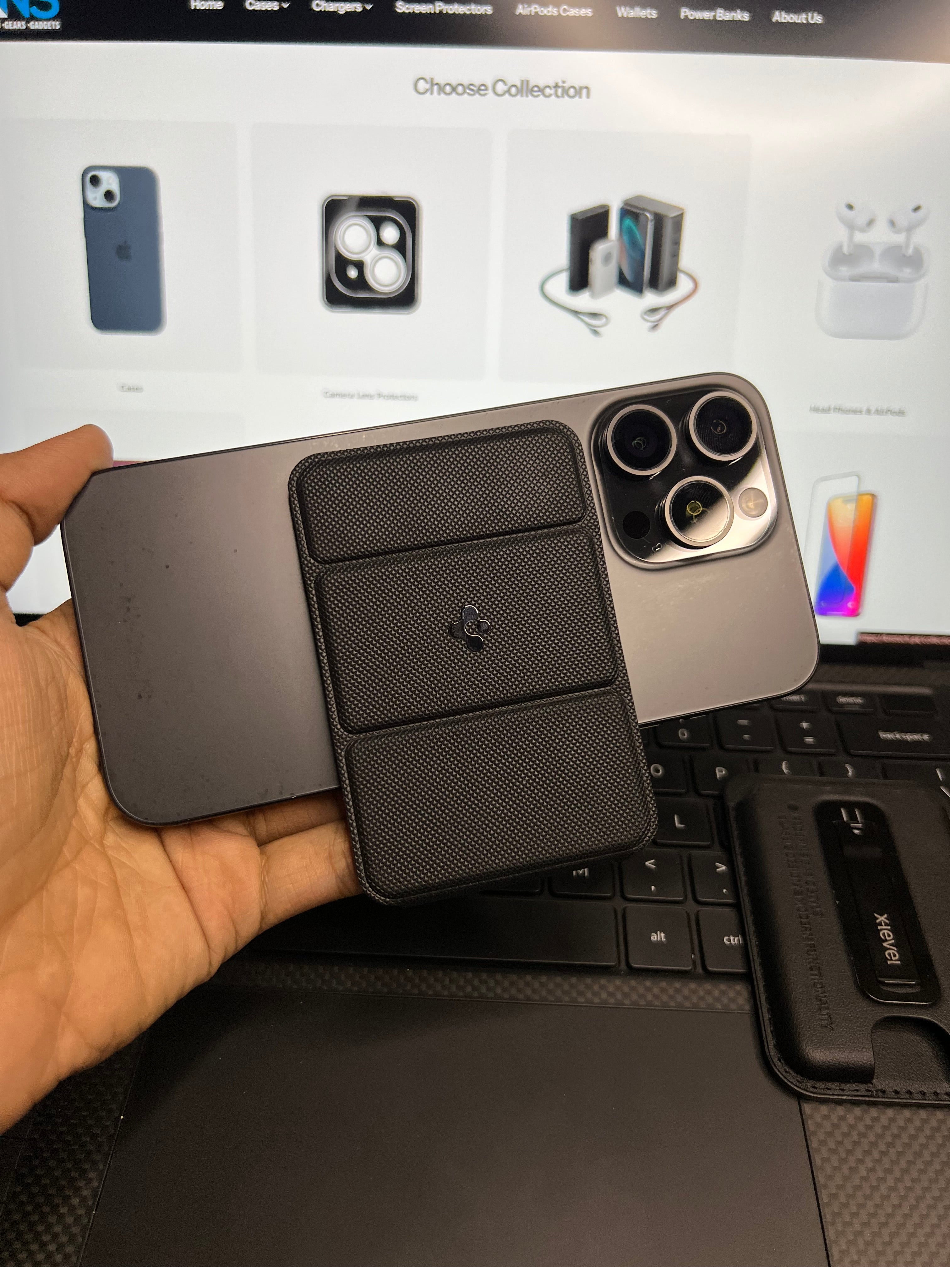 Spigen Magsafe Wallet & Phone Stand