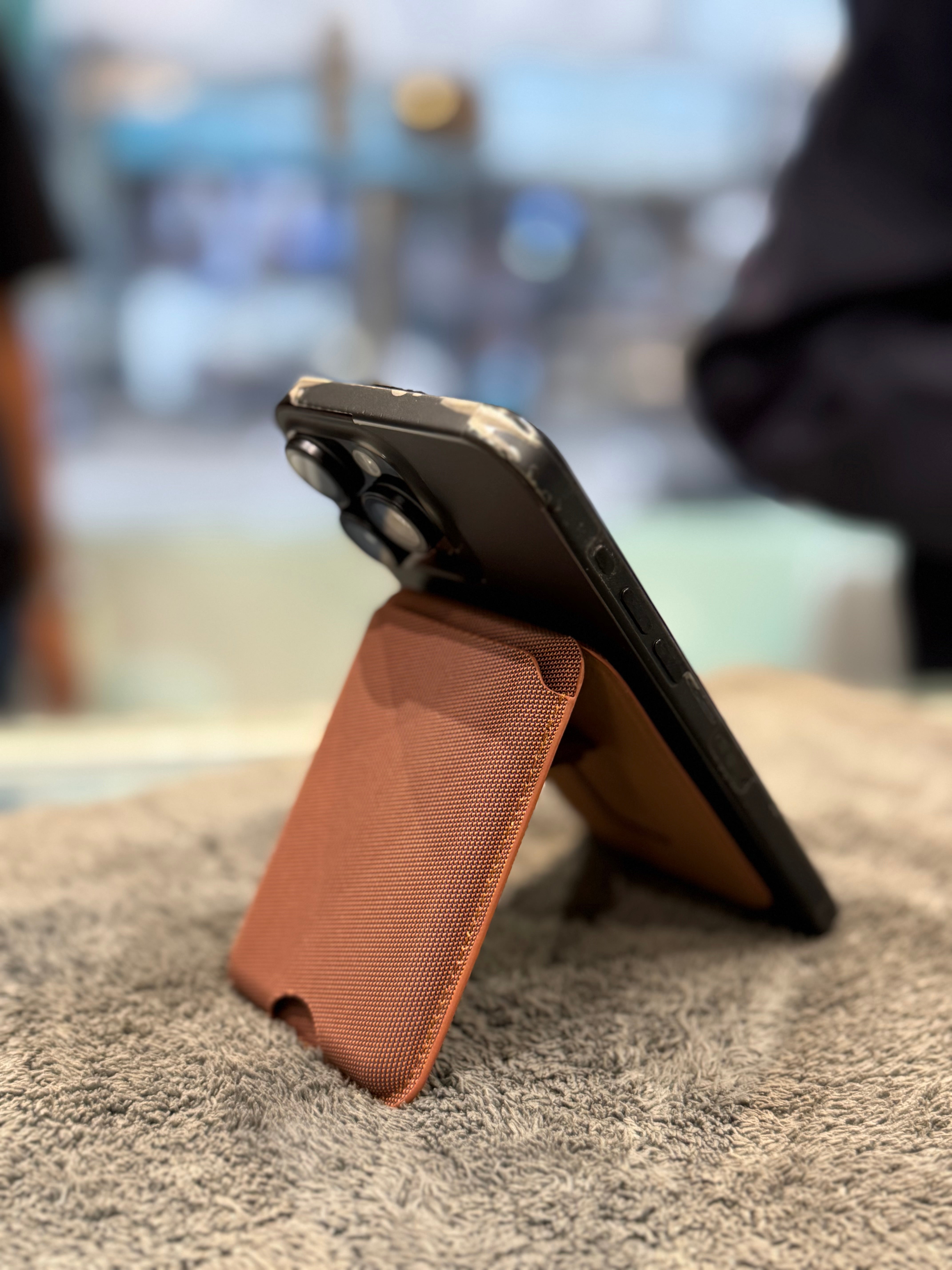Apple Techwoven Magsafe Wallet & Phone Stand