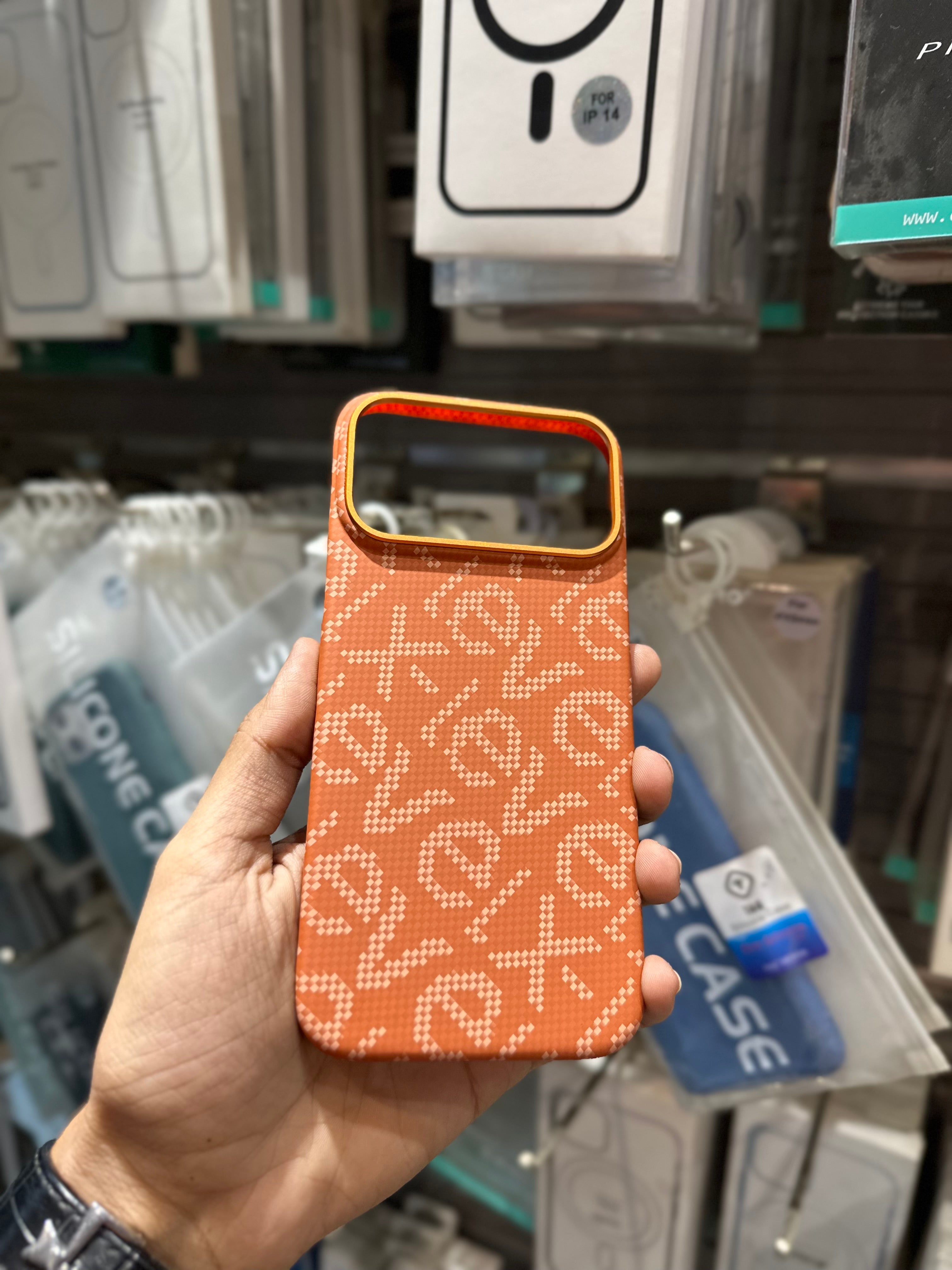 X-Level Magnet Cheers Carbon Case