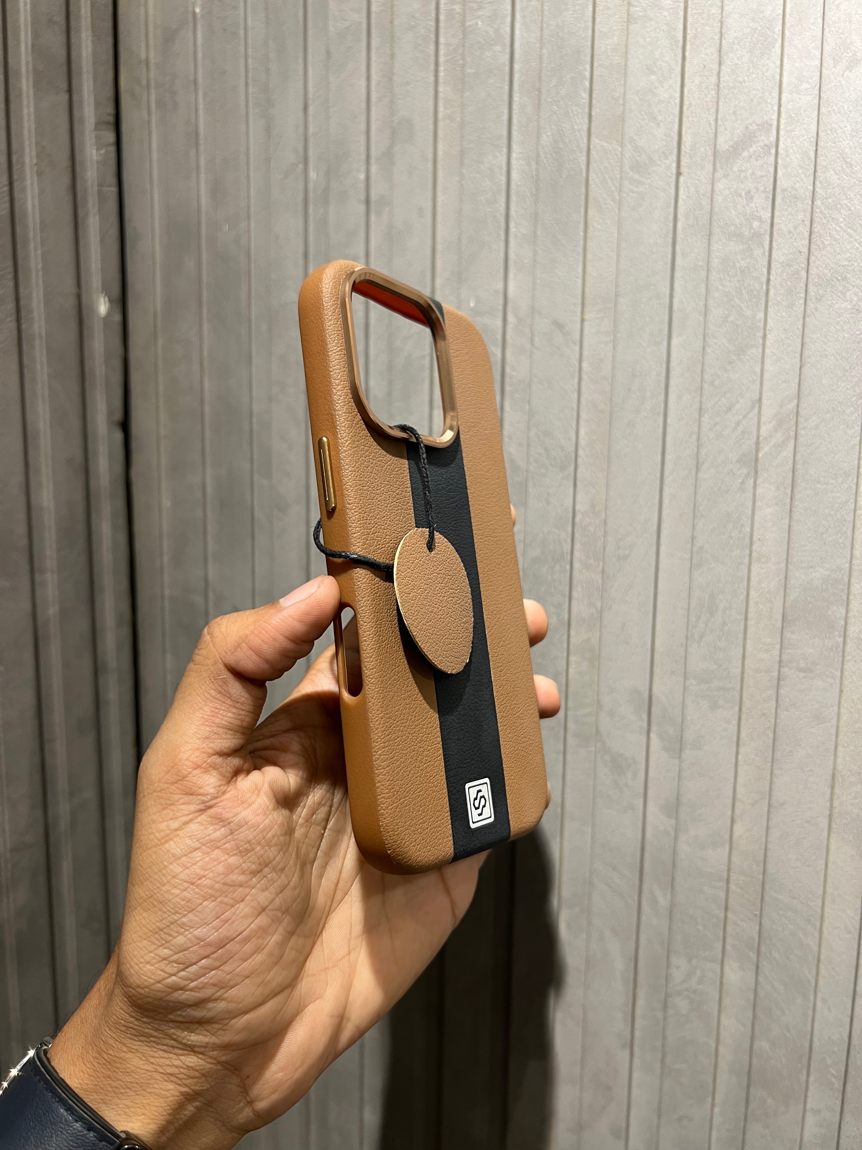 Puloka Classic Vintage Leather for iPhone
