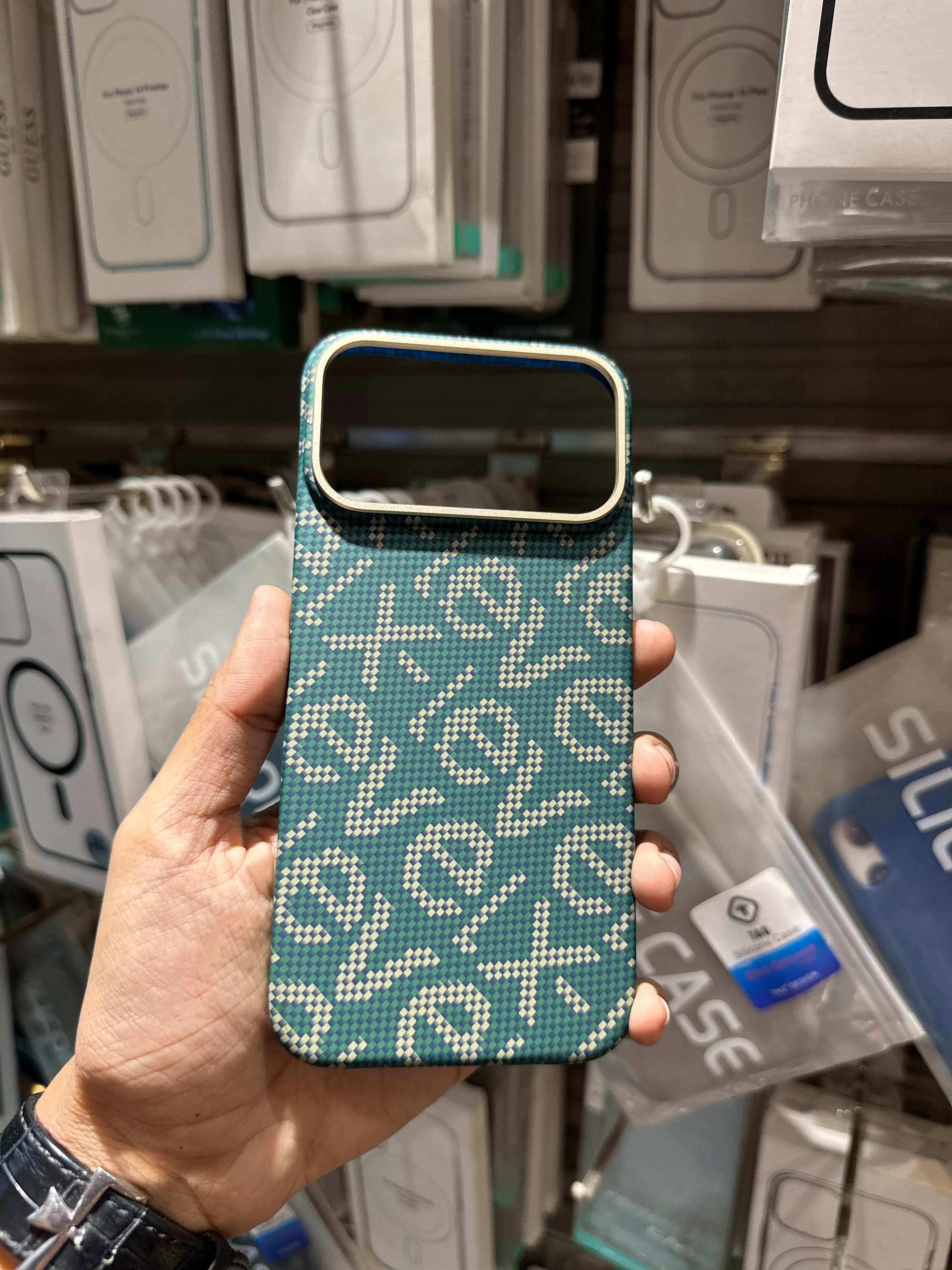 X-Level Magnet Cheers Carbon Case