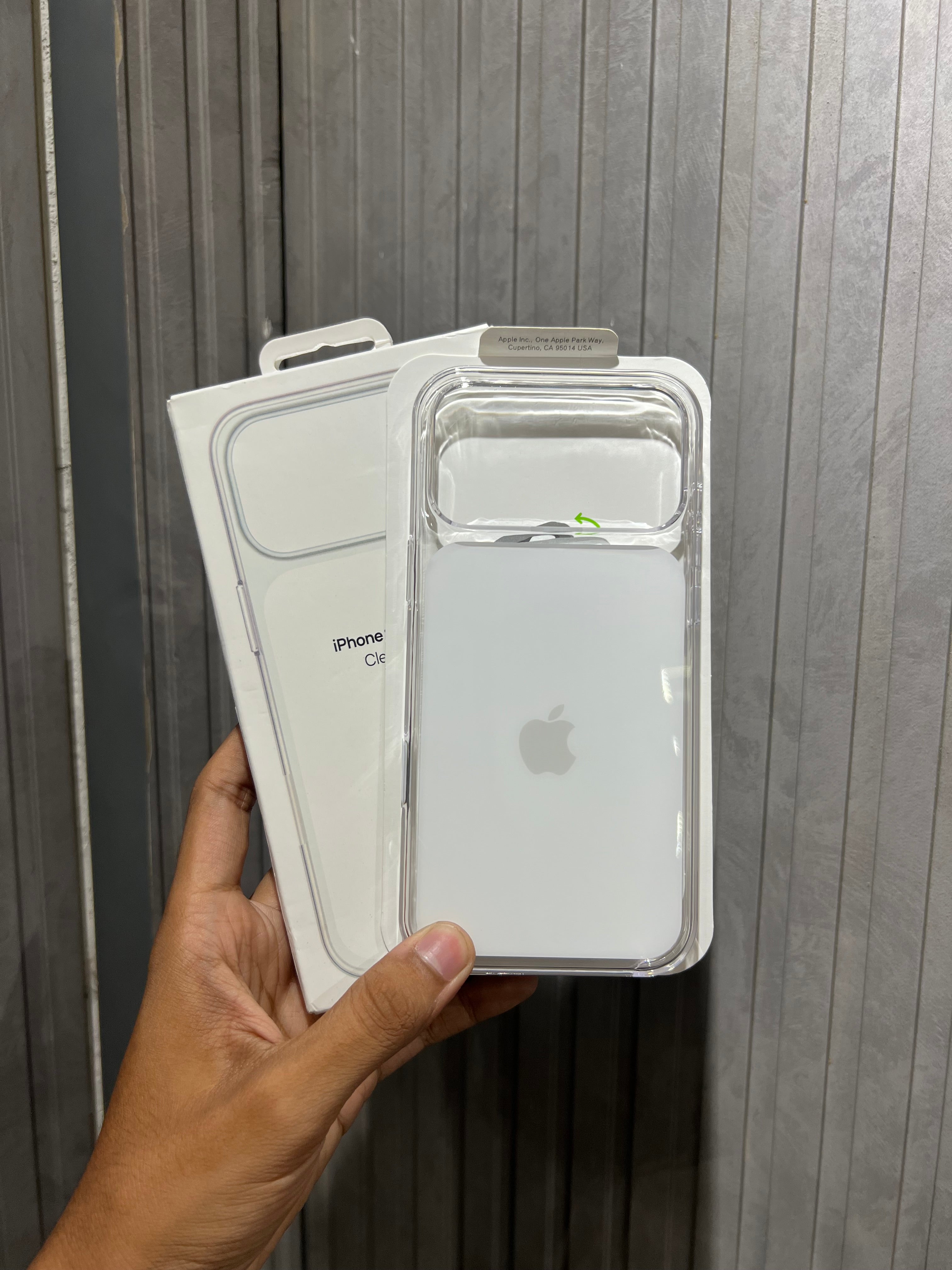 iPhone 17 Series MagSafe Case with Animation & Camera Control