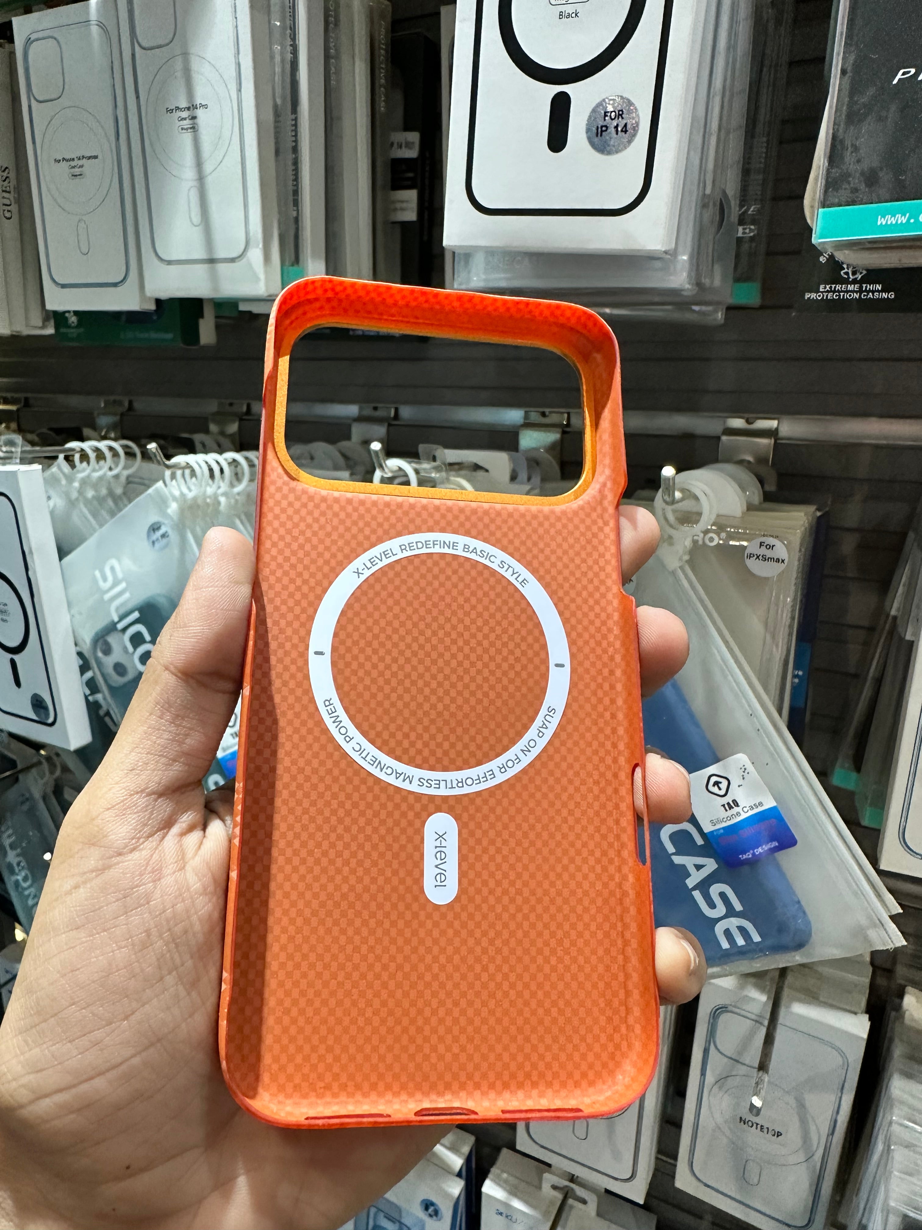 X-Level Magnet Cheers Carbon Case