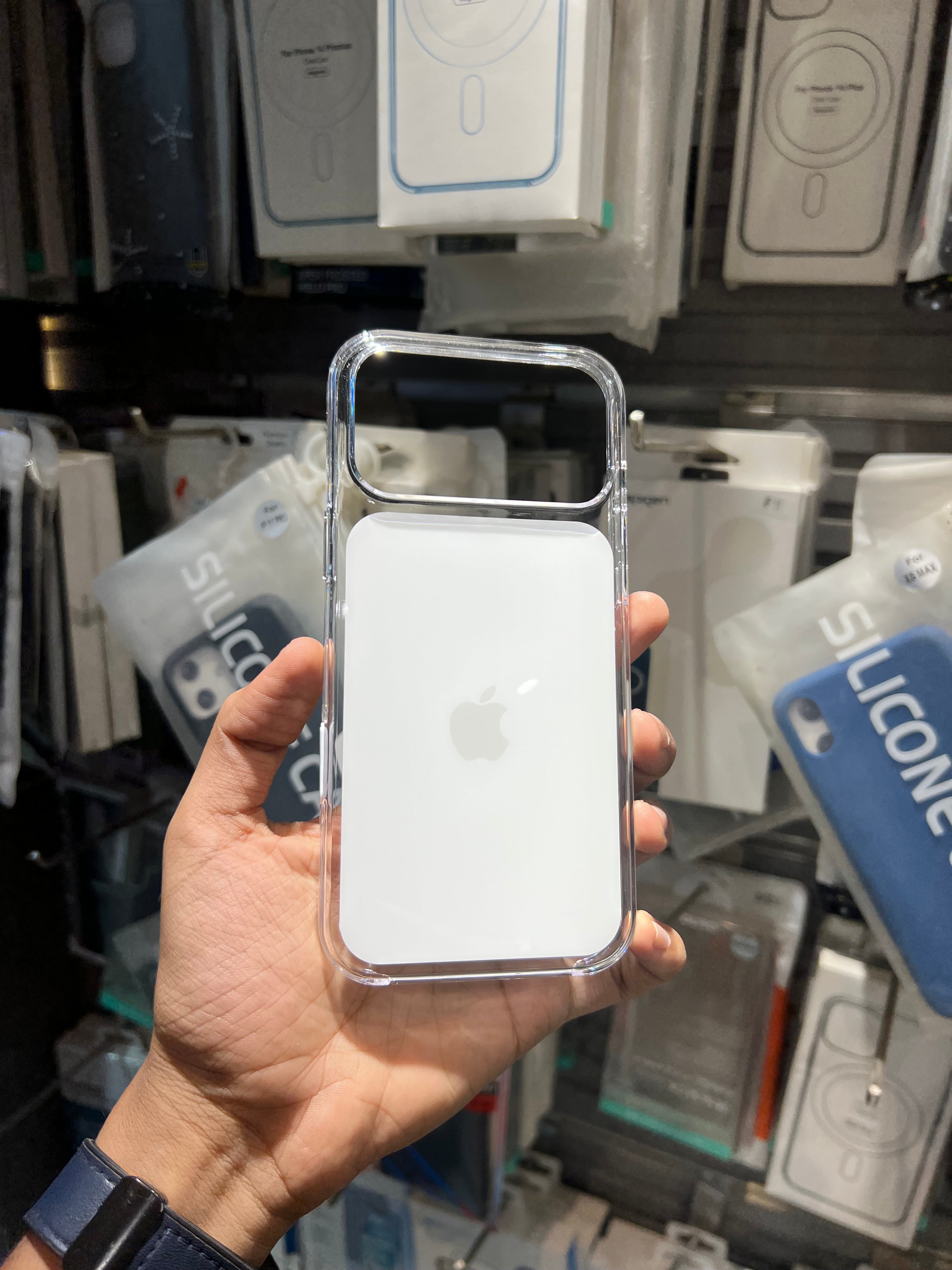 iPhone 17 Series MagSafe Case with Animation & Camera Control