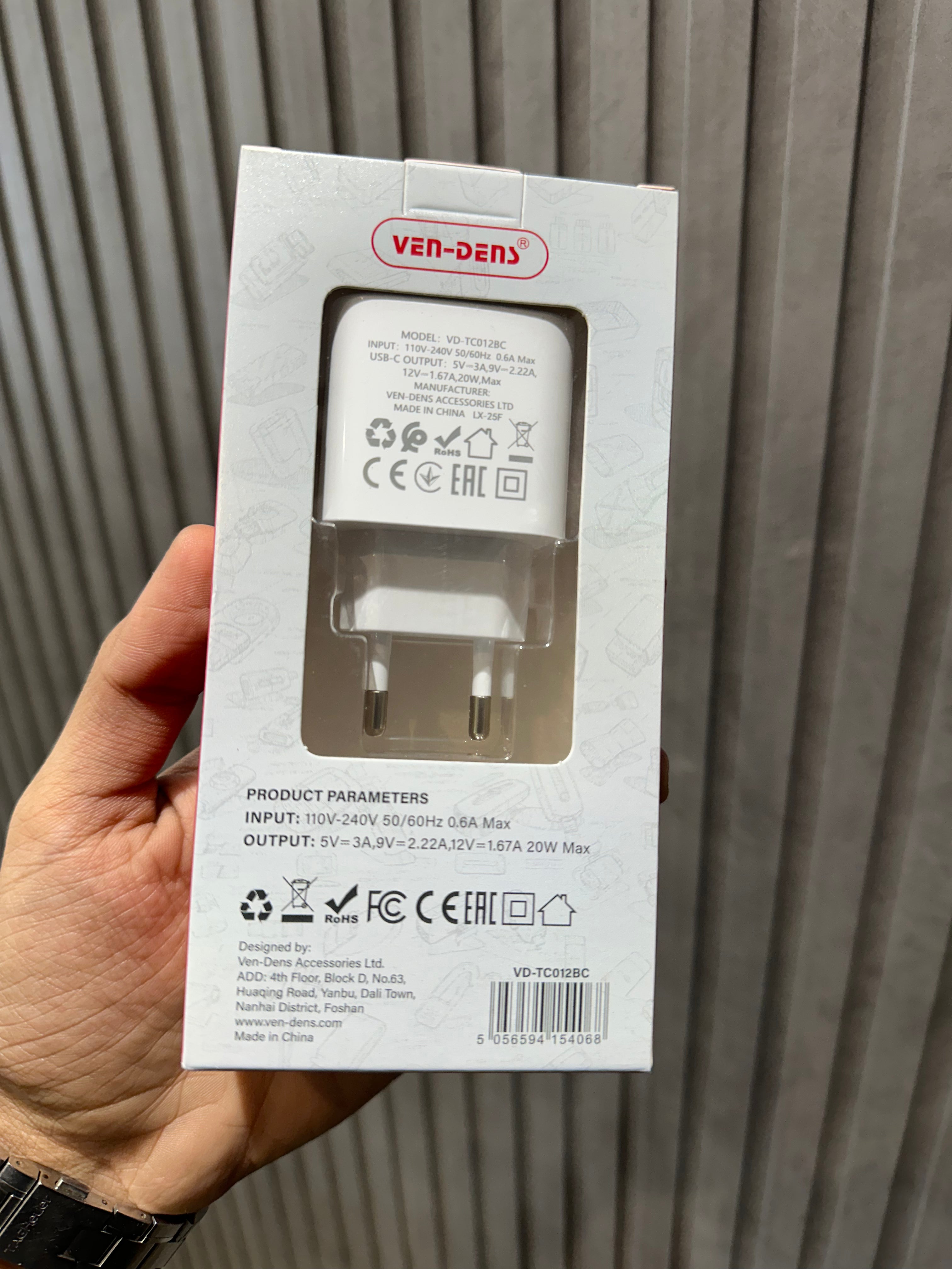 Ven Dens USB-C 20W PD Fast Charging Adapter