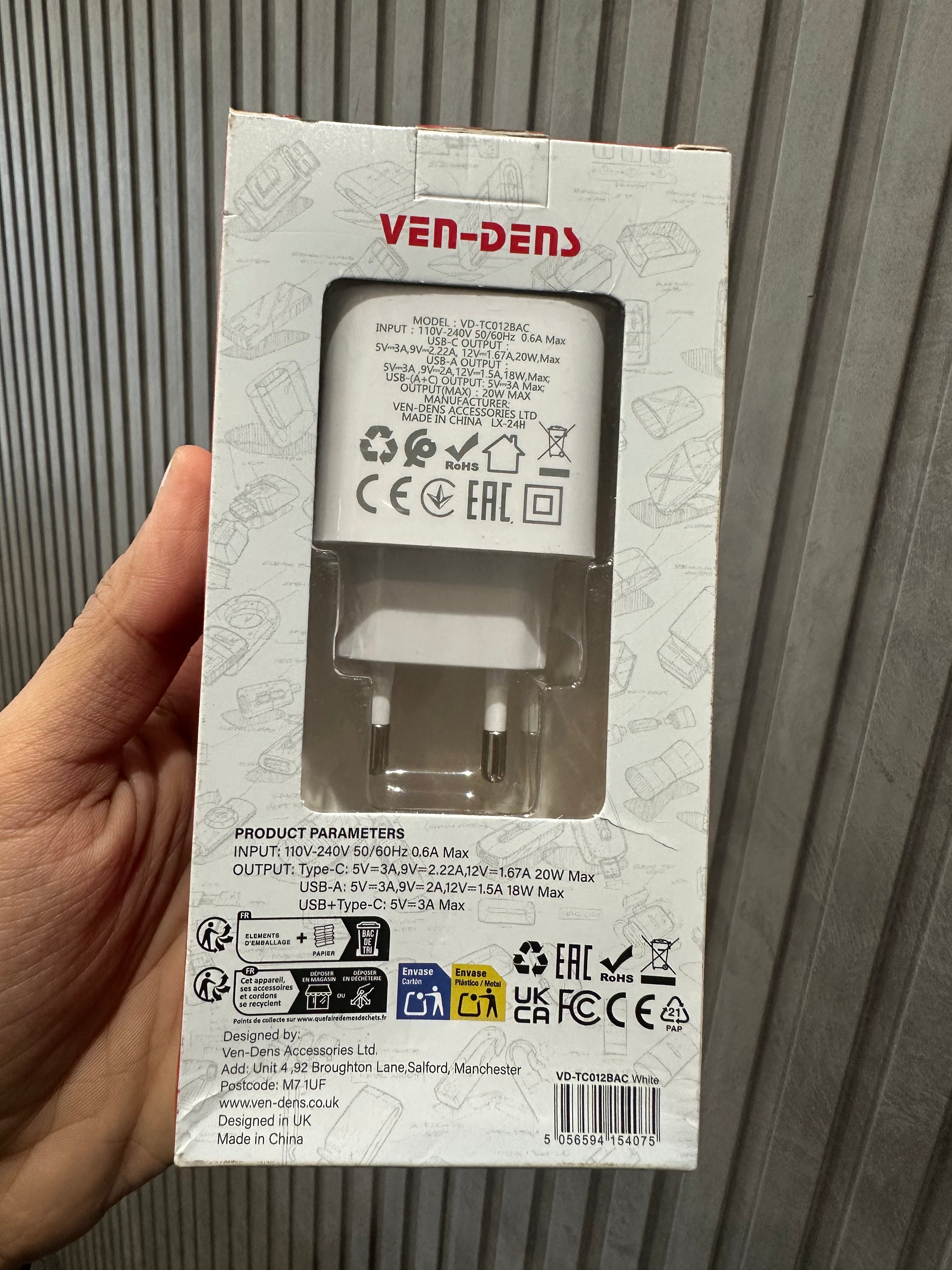 Ven Dens Dual Port PD Fast Charging Adapter USB A & USB C - 30W