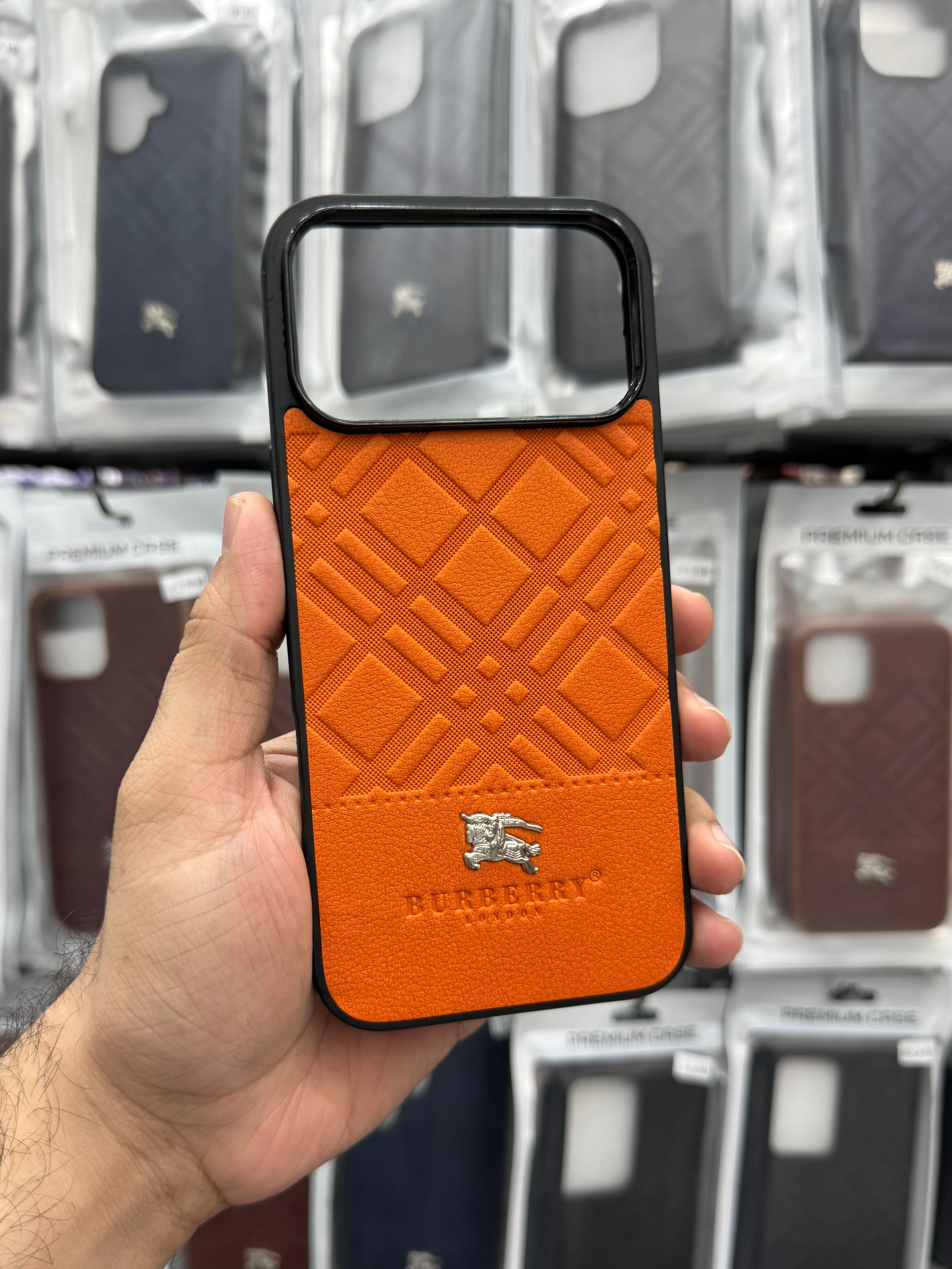 Burburry Leather Case - Classic